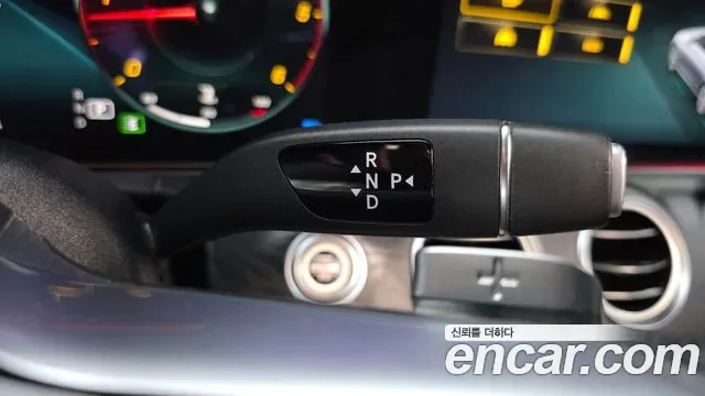 Mercedes-Benz E-Class E220d 4MATIC AMG Line, миниатюра 4