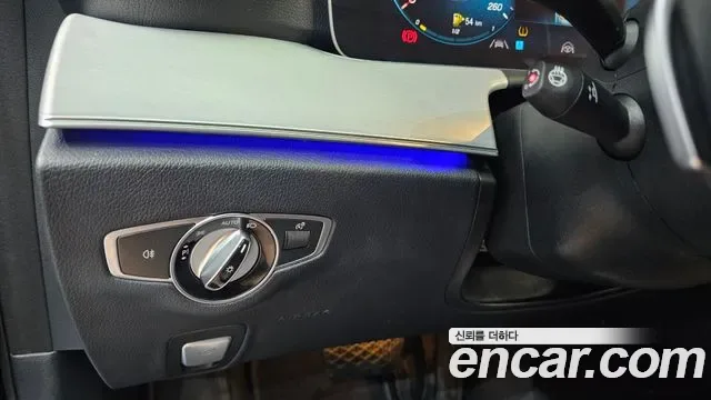 Mercedes-Benz E-Class E250, миниатюра 22