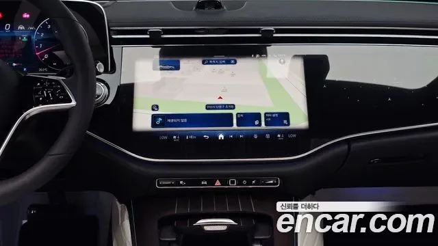 Mercedes-Benz E-Class E450 4MATIC, миниатюра 15