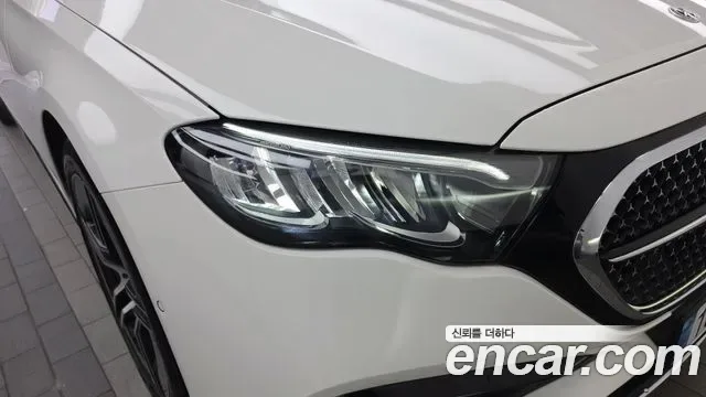 Mercedes-Benz E-Class E200 AMG Line, миниатюра 18