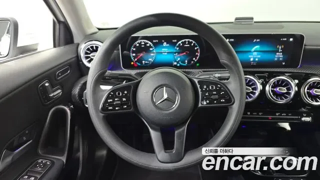 Mercedes-Benz A-Class A250 4MATIC, миниатюра 15