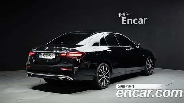 Mercedes-Benz E-Class E300e 4MATIC, миниатюра 4