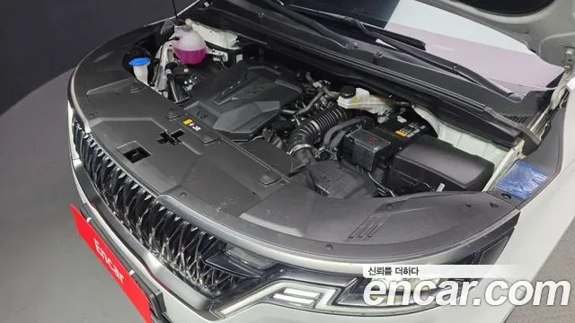 Kia Carnival бензин 7 мест Signature, миниатюра 4