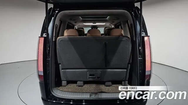 Hyundai Staria HEV 1.6 Lounge 7 мест Inspiration, миниатюра 17