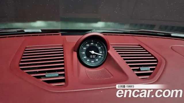 Porsche 911 4 GTS, миниатюра 5