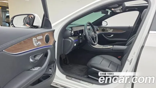 Mercedes-Benz E-Class E250, миниатюра 4