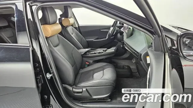 Kia EV6, миниатюра 3