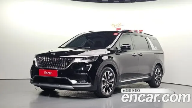 Kia Carnival дизель 9 мест Signature