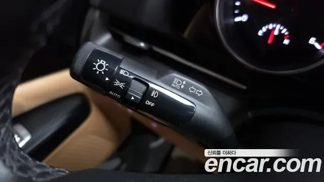 Kia Carnival дизель 9 мест Prestige, миниатюра 23