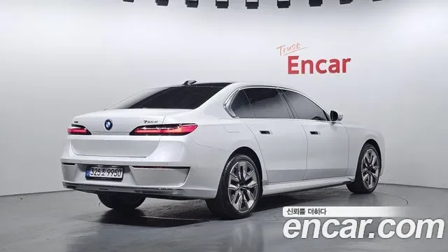 BMW 7 (G70) 750e xDrive, миниатюра 15