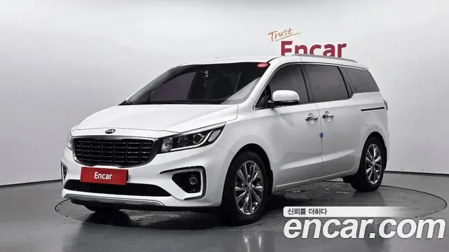 Kia Carnival 9 мест Prestige