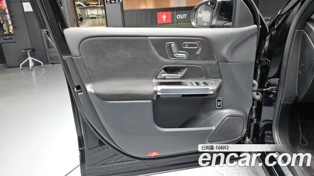 Mercedes-Benz GLB AMG GLB35 4MATIC, миниатюра 18