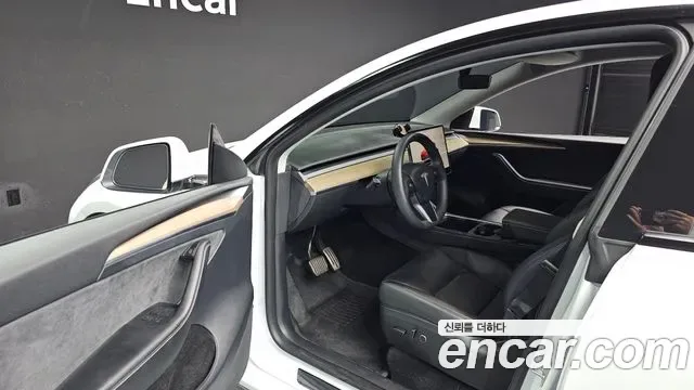 Tesla Y RWD, миниатюра 7