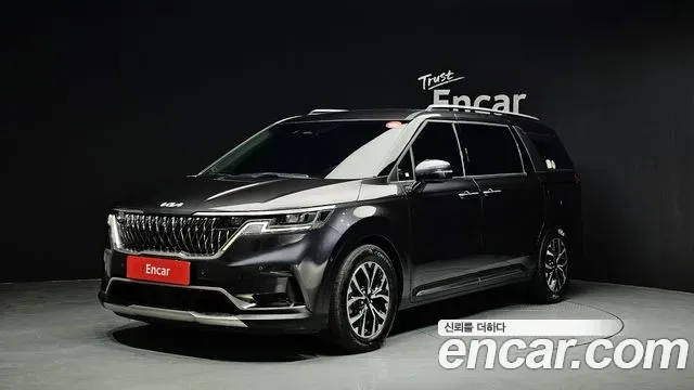 Kia Carnival дизель 9 мест Signature