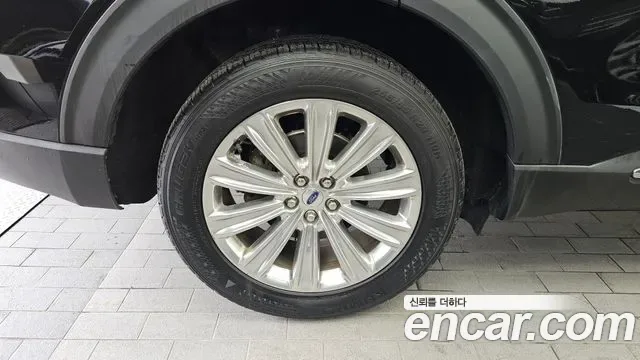 Ford Explorer 2.3 4WD, миниатюра 3