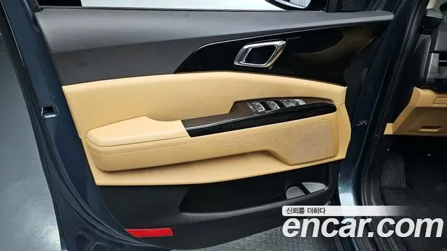 Kia Carnival бензин 9 мест, миниатюра 29