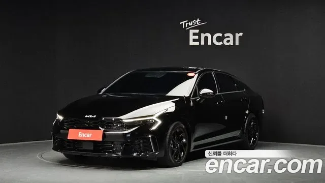Kia K5 гибрид III Signature