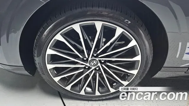 Hyundai Grandeur Calligraphy, миниатюра 9