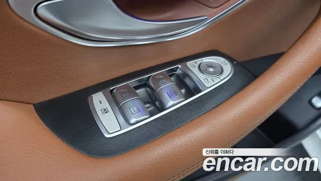 Mercedes-Benz E-Class E220d, миниатюра 15