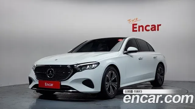 Mercedes-Benz E-Class E200, миниатюра 16