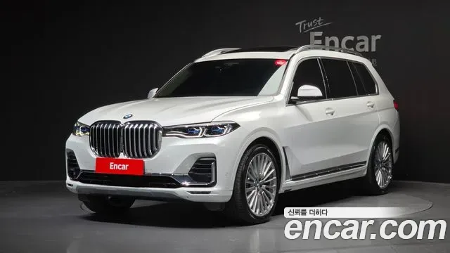 BMW X7 xDrive 40i 7 мест