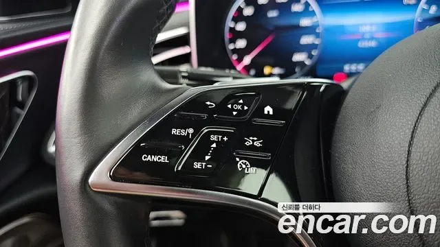 Mercedes-Benz E-Class E300 4MATIC, миниатюра 5