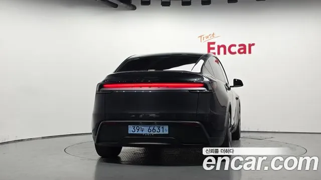 Tesla Y RWD, миниатюра 9