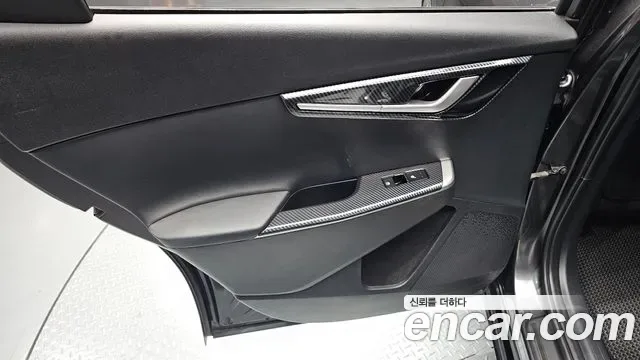 Kia EV6, миниатюра 10