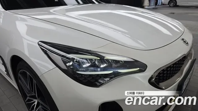 Kia Stinger, миниатюра 4