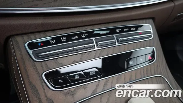 Mercedes-Benz E-Class E250, миниатюра 27