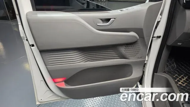 Hyundai Staria 4WD Lounge 9 мест Prestige, миниатюра 14