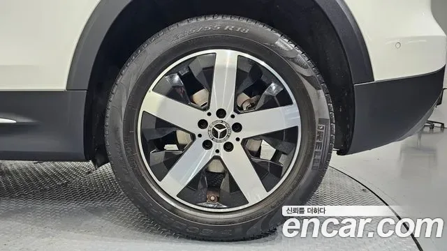 Mercedes-Benz GLB GLB220, миниатюра 12