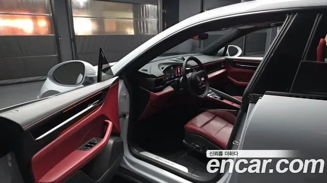 Porsche EV, миниатюра 21