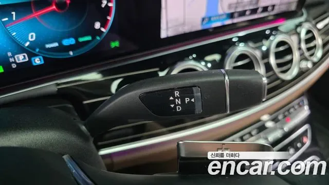 Mercedes-Benz E-Class E450 4MATIC, миниатюра 17