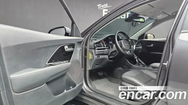 Kia Niro 1.6 HEV Prestige, миниатюра 30