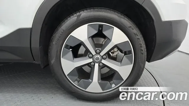Volvo XC40 B4, миниатюра 20