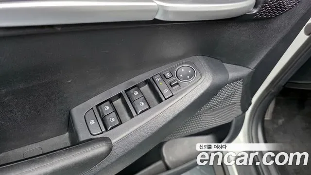 Kia Seltos бензин 1.6 Turbo 4WD Prestige, миниатюра 4