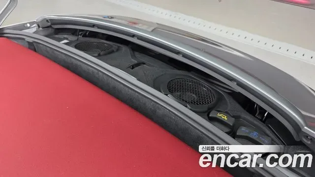 Porsche 911 4 GTS, миниатюра 23