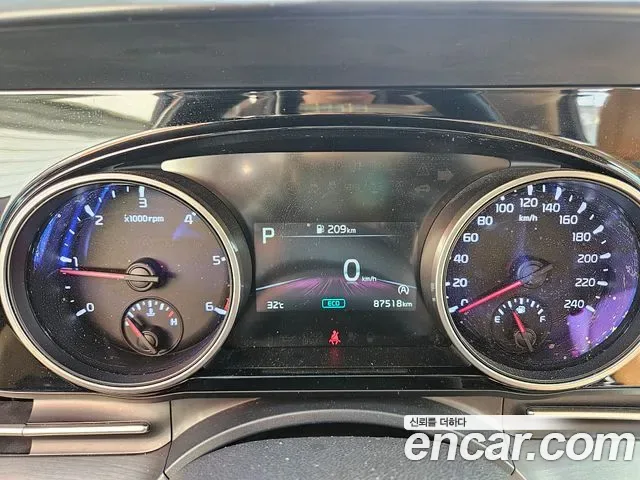 Kia Carnival дизель 9 мест Prestige, миниатюра 15