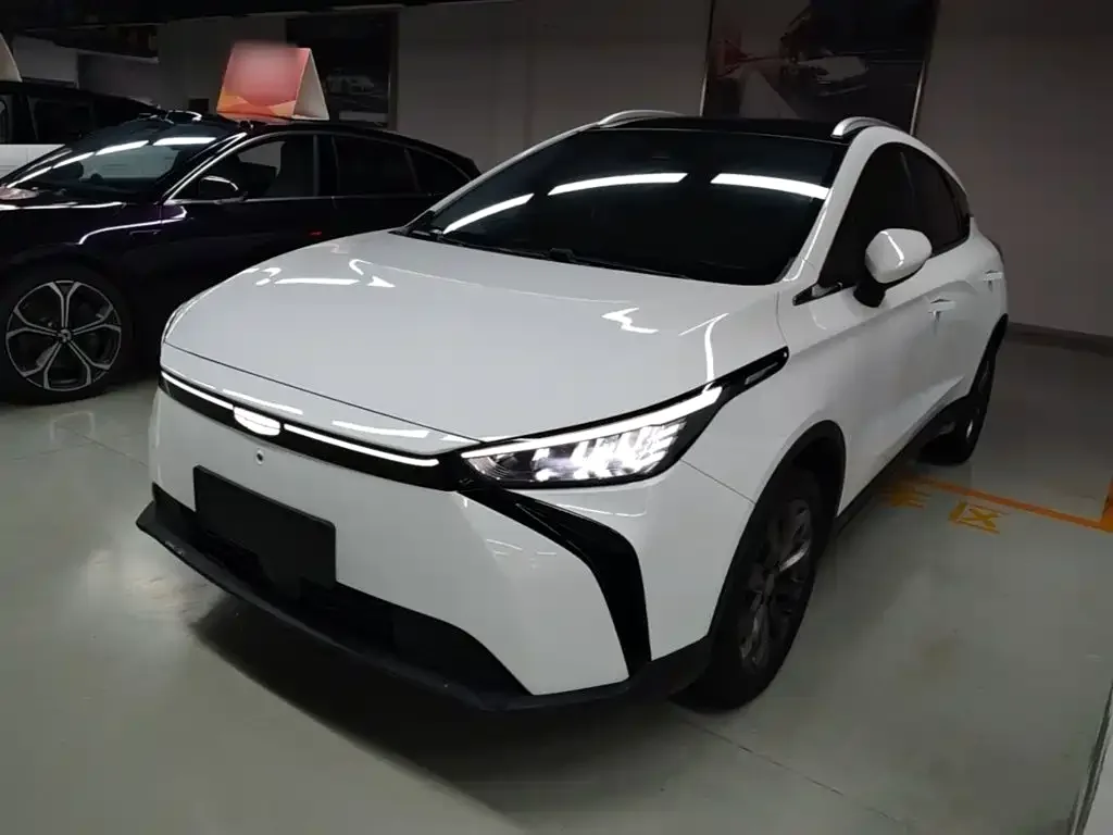 Geely M6