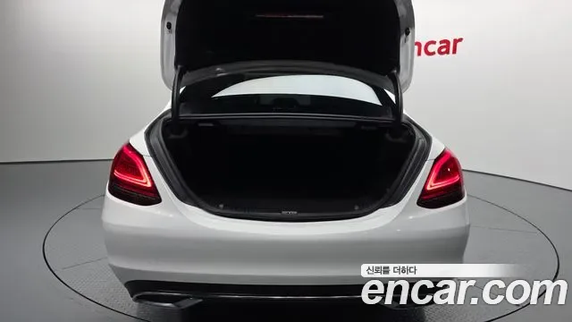 Mercedes-Benz C-Class C200, миниатюра 13