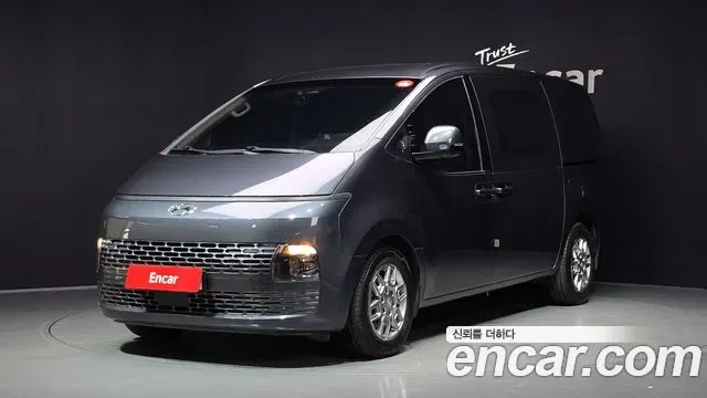 Hyundai Staria 3 мест Modern