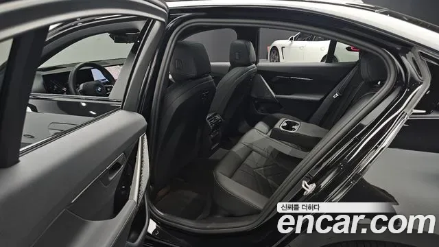 BMW 5 (G60) 520i, миниатюра 25