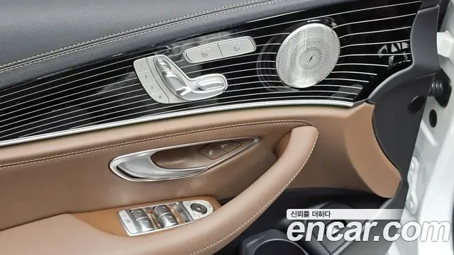 Mercedes-Benz E-Class E450 4MATIC, миниатюра 16