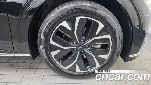 Kia EV6, миниатюра 18
