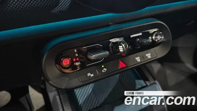 MINI Cooper ALL4, миниатюра 8