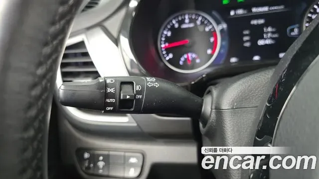Kia Seltos бензин 1.6 Turbo 2WD Signature, миниатюра 3