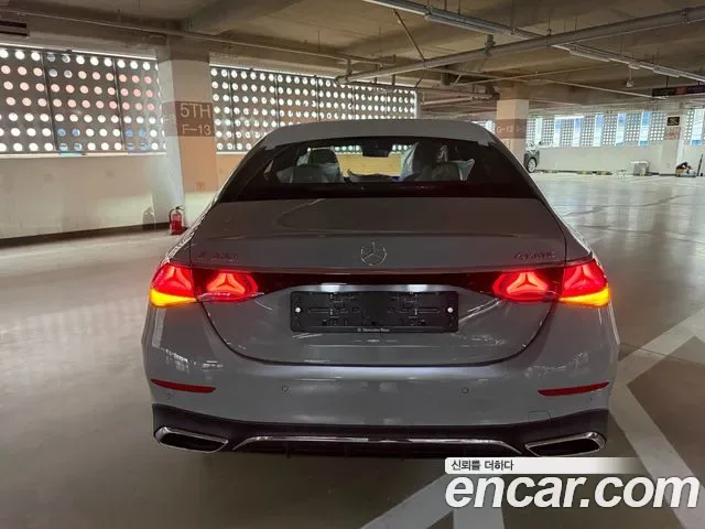 Mercedes-Benz E-Class E300 4MATIC AMG Line, миниатюра 6