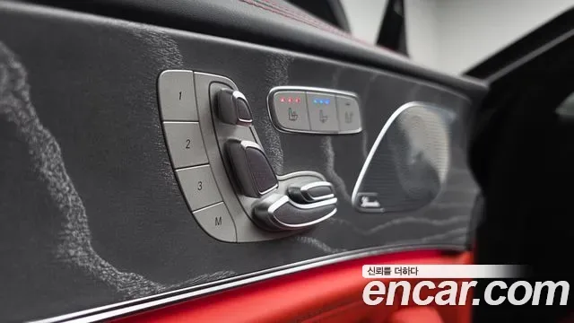 Mercedes-Benz AMG GT 4 43 4MATIC+, миниатюра 26