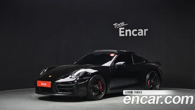 Porsche 911 4 GTS